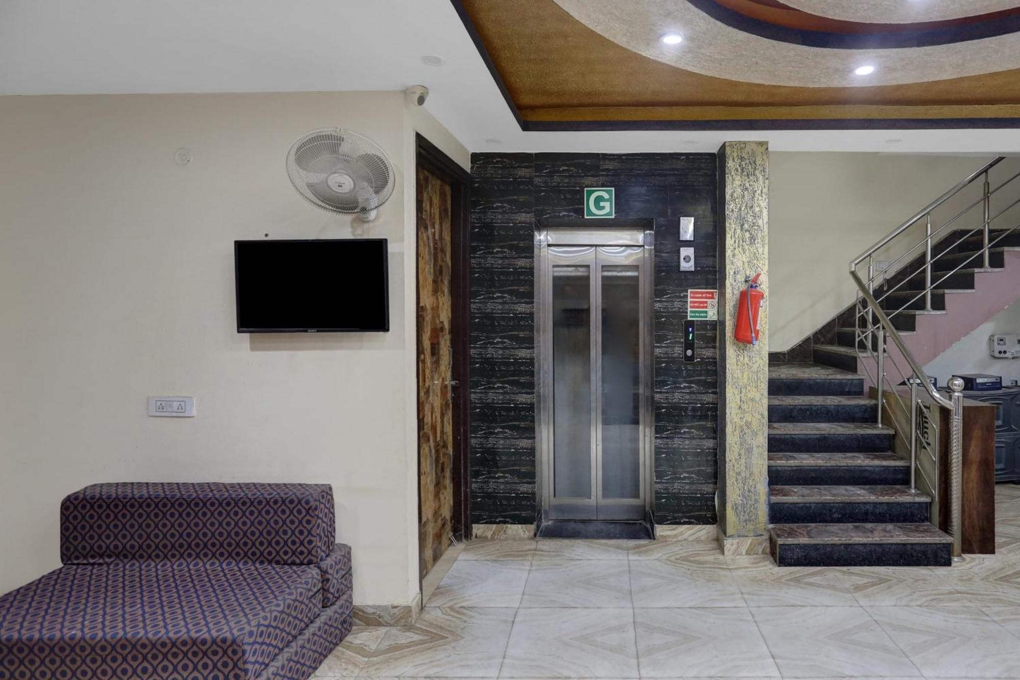 ניו דלהי Hotel O Hotel Blue Orchid מראה חיצוני תמונה